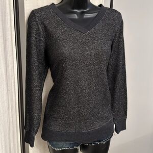 Old Navy casual pull over gray long sleeve v neck top XS
